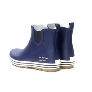 <span class=keywords><strong>Stivali</strong></span> <span class=keywords><strong>da</strong></span> <span class=keywords><strong>pioggia</strong></span> impermeabili <span class=keywords><strong>da</strong></span> uomo e <span class=keywords><strong>da</strong></span> donna con taglio alla caviglia per la caccia all'agricoltura <span class=keywords><strong>da</strong></span> giardino e le stagioni autunnali/invernali - Product Image 6