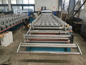 Máquina perfiladora <span class=keywords><strong>de</strong></span> tejas escalonadas <span class=keywords><strong>para</strong></span> techos esmaltados Zhongyuan <span class=keywords><strong>de</strong></span> alta velocidad con caja <span class=keywords><strong>de</strong></span> engranajes <span class=keywords><strong>de</strong></span> 1200 mm, motor <span class=keywords><strong>de</strong></span> 5.5 kW, control PLC y larga vida útil - Product Image 4