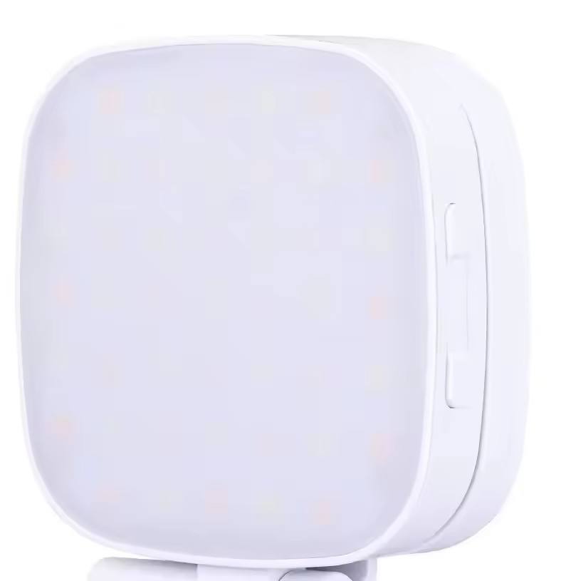 White M27 Magnetic Fill Light