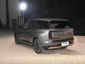 Prix le plus bas 2025 Trumpchi Xiangwang <span class=keywords><strong>S7</strong></span> Version Max 205 km SUV 5 places Recharge rapide en 0,28 heure Intérieur sombre pour conducteurs adultes - Product Image 5