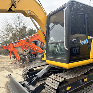 Excavatrice sur chenilles hydraulique robuste de 6000 kg, Komatsu PC60 d'occasion, pour chantier de construction - Product Image 3