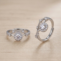 Bague double à double anneau en or blanc 18 carats avec diamant rond et zircon incrusté, style romantique, très vendue