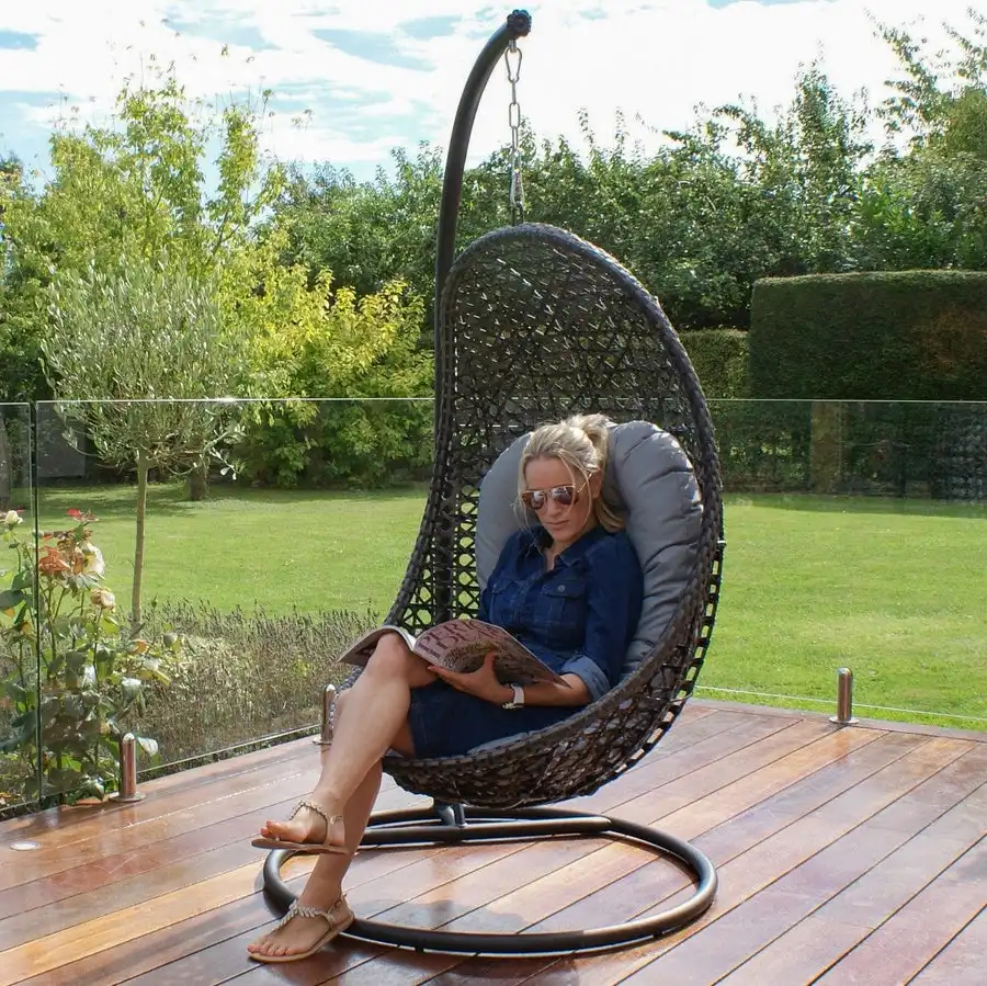 Most popular outdoor furniture egg rattan indoor hanging chair swing chair
