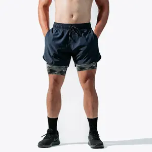 Çin yaz Polyester spandeks file nefes vücut geliştirme egzersiz şortu erkekler 2 In 1 kamuflaj koşu spor salonu şort