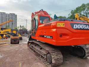 Excavatrice Doosan DX225 d'occasion, modèle 2023, moteur haute puissance, composants principaux, boîte de vitesses, moteur à engrenages, pompe, roulement, PLC, meilleure qualité - Product Image 4
