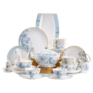 लक्जरी टेबलवेयर सेट सोने की रिम हड्डी चीन सिरेमिक प्लेट सूप कटोरे रात में शाही चीनी मिट्टी के बर्तन सेट - Product Image 4