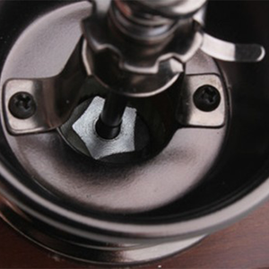 Moulin à café manuel conique en acier inoxydable avec manivelle, réglage de la grosseur, antidérapant, pour tous types de café - Product Image 4