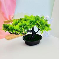 Plante artificielle de pin d'accueil de style chinois en pot, Bonsaï vert pour cour et salon, Article décoratif pour bureau