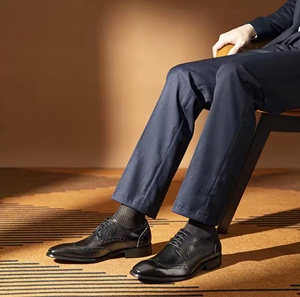 Chaussures décontractées pour hommes en cuir véritable, confortables, antidérapantes, respirantes et imperméables - Product Image 1