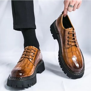 Chaussures habillées pour hommes à lacets, rehaussantes, à plateforme, motif croco, à semelle épaisse, décontractées pour le bureau - Product Image 1