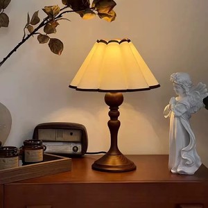 Antique <b>Retro</b> Table Lamp French Romantic American Style High-End Chinese Style Bedside Lamp Bedroom Ambient <b>Light</b> Dimmable Warm - Product Image 4