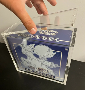 Boîte de présentation ETBOX JIHONG avec couvercle magnétique renforcé et protection acrylique pour le rangement et la présentation des cartes Pokémon - Product Image 4