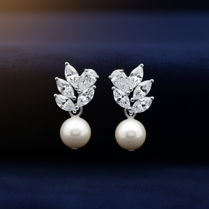 Orecchini Pendenti E2152 in Oro Bianco con Cristalli e Strass a Forma di Pianta, Gioielli Classici da Sposa per Donna - Product Image 2