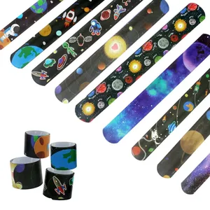 <span class=keywords><strong>Bracelet</strong></span> claquant extra long <span class=keywords><strong>anti</strong></span>-<span class=keywords><strong>stress</strong></span> motif espace de dessin animé, gadgets <span class=keywords><strong>anti</strong></span>-<span class=keywords><strong>stress</strong></span> pour enfants, cadeaux promotionnels, cadeaux de fête - Product Image 2