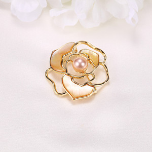 Broche de Perlas de Agua Dulce con Incrustaciones de Concha Antideslumbrante de Zhuji, Flor de Camelia para el Pecho, para Boda o Compromiso - Product Image 4
