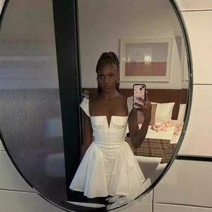 Nueva llegada elegante verano señoras Sexy personalizado al por mayor graduación de lujo blanco cuello en V Mini princesa vestidos de fiesta para las mujeres - Product Image 2