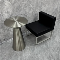 Table de bar industrielle en acier inoxydable – Design moderne et élégant, facile à nettoyer, idéale pour l'hôtellerie et les entrées de fermes