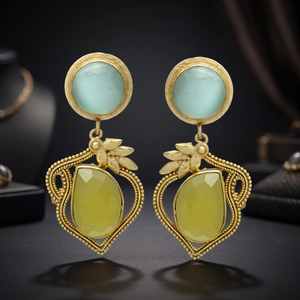 Pendientes Largos con Baño de Oro, Estilo Étnico, con Gemas de Calcedonia Aqua y Peridoto, Recién Llegados - Product Image 2