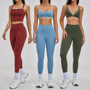 Ensemble <span class=keywords><strong>de</strong></span> yoga d'été 4 pièces pour <span class=keywords><strong>femme</strong></span> : Leggings taille haute, brassière <span class=keywords><strong>de</strong></span> sport, crop top – <span class=keywords><strong>Tenue</strong></span> <span class=keywords><strong>de</strong></span> sport tendance pour la <span class=keywords><strong>gym</strong></span>, la course et le Pilates - Product Image 1