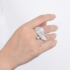 Bague en diamant F133 Angel Wing en or blanc, diamant naturel taille princesse, bijoux romantiques pour femmes - Product Image 3