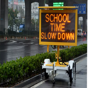 ไฟถนน LED พร้อมเซ็นเซอร์ตรวจจับความเคลื่อนไหว พลังงานแสงอาทิตย์ พร้อมป้ายจำกัดความเร็วแบบเรดาร์ - Product Image 2