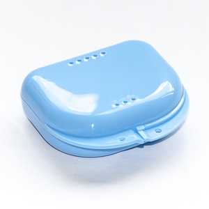 Étui à prothèses dentaires Huiya 6016, étui de rangement pour appareil orthodontique, support pour appareil de rétention, étui de protection portable - Product Image 1