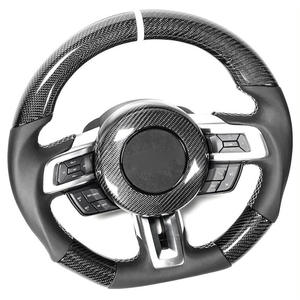 Pour <span class=keywords><strong>Ford</strong></span> Mustang <span class=keywords><strong>GT</strong></span> Red <span class=keywords><strong>Line</strong></span> 2012-2014 Modèle Volant en fibre de carbone avec cuir et matériau PU - Product Image 6