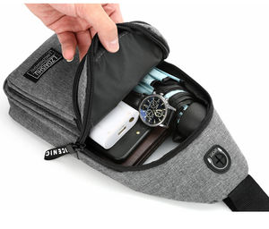 Водонепроницаемые мужские нагрудные сумки с usb-разъемом - Product Image 4