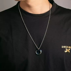 힙합 펜던트 목걸이 개성 펜던트 체인 쥬얼리 커플 펜던트 액세서리 티타늄 스틸 도매 삼중 링 남성용 - Product Image 3