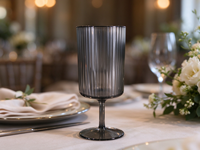 Verre à pied haut rayé verticalement pour vin rouge, brandy et champagne
