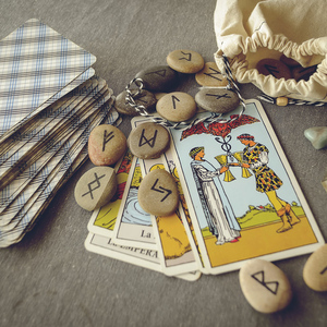 Cetak Logo kustom kartu permainan kotak kertas kemasan kustom kartu <span class=keywords><strong>Tarot</strong></span> afirmasi kartu <span class=keywords><strong>Tarot</strong></span> kustom Dropshipping - Product Image 2