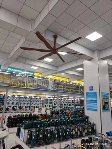 Ventilador de Techo Industrial HVLS PMSM de 12 Pies, 6 Aspas de Aluminio y Magnesio, Flujo de Aire de 4000 m/min, Ruido de 38 dB, Diseñado para Fábricas - Product Image 3
