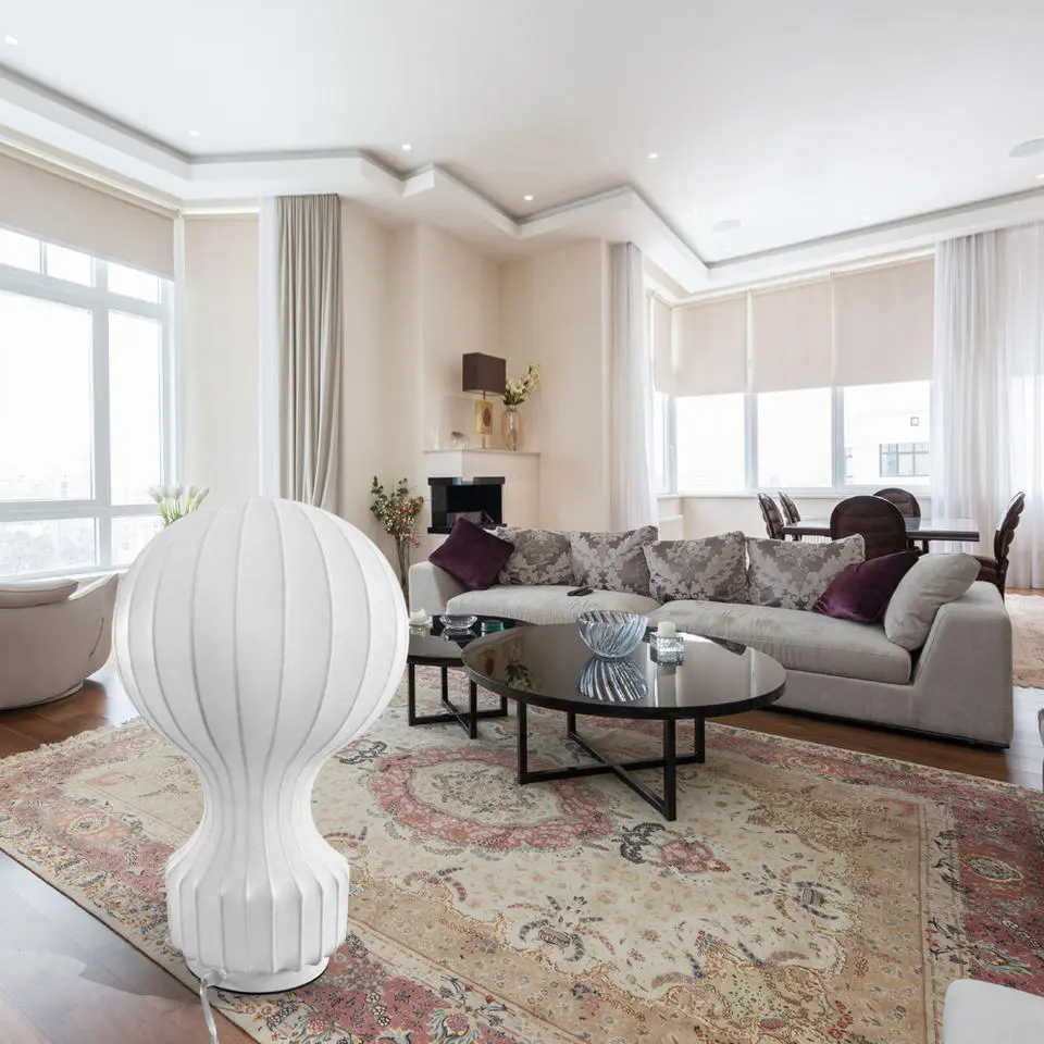 Lampe de chevet en soie de style simple, décoration de maison italienne, ballon d'air chaud, lampe de table blanche en métal