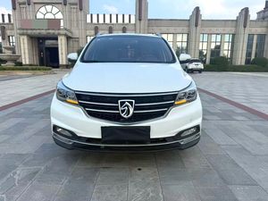 <span class=keywords><strong>Auto</strong></span> Usata 2017 Baojun 730 1.5T DCT <span class=keywords><strong>Prestige</strong></span> 7 Posti MPV Basso Chilometraggio Esportazione All'Ingrosso Marchio Cinese Conveniente - Product Image 2