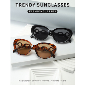 YX77111 Logo personnalisé lunettes de soleil yeux de chat pour femmes hommes mode navettage voyage nouveau Vintage plastique conception <span class=keywords><strong>futuriste</strong></span> lunettes de soleil - Product Image 2