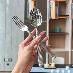 DF BC Fashion Nuevo Juego de Cubiertos de Acero Inoxidable con Mango Martillado Especial: Cuchillo de Mesa, Cuchillo para Carne, Tenedores de Mesa, Tenedores para Postre, Personalizado - Product Image 1