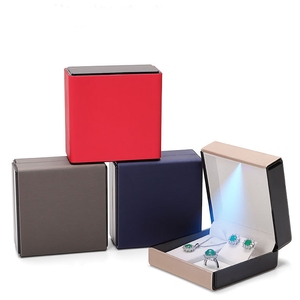 Boîte à bijoux LED élégante et atmosphérique, emballage de petite boîte cadeau exquise, vente en gros de boîtes à bijoux - Product Image 4