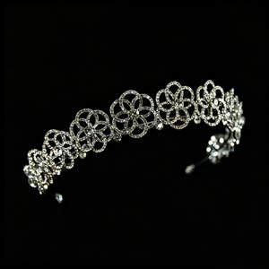 Set Corona e Orecchini da Sposa con Strass, Tiara Scintillante con Fiori di Cristallo, Gioielli per Capelli da Principessa per Feste di Compleanno e Concorsi - Product Image 3