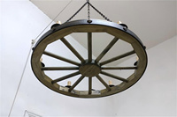 Lustre rustique de style farmhouse en bois massif et fer forgé, hauteur réglable, vintage, à suspendre au plafond, pour salon