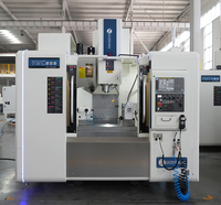 Centre d'usinage vertical VMC855 à vente chaude, contrôleur CNC Syntec, fraiseuse CNC, centre d'usinage automatique 5 axes