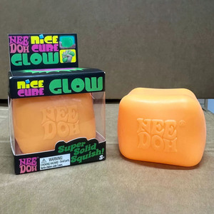 Juguete Antiestrés <span class=keywords><strong>Adidas</strong></span> Needoh Nice Cube, Cubo de Gel Azul y Rojo, Sensorial, para Aliviar el Estrés, Regalo para Niños, Adultos y Fanáticos del Deporte - Product Image 4