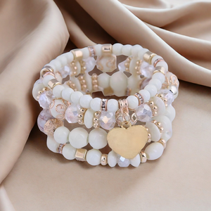 Vendita calda elegante Multi-strato combinazione di braccialetto di fascino bohémien per le donne in acrilico bracciale con perline a cuore - Product Image 6