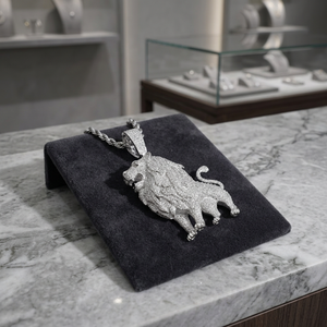Pendentif Lion en Argent 925 avec Micro-Incrustation de Moissanite, Breloque Animale Thème pour Usage Quotidien, Style Luxe, Bijoux Unisexe - Product Image 1