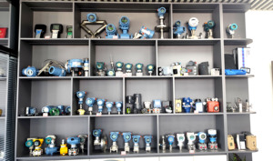 Giá thấp 100% gốc Emerson Fisher dlc3010 mức độ kỹ thuật số điều khiển Fisher <span class=keywords><strong>displacer</strong></span> mức chất lỏng điều khiển - Product Image 6