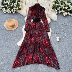 Abito alla moda di fascia alta con ricami di perline, scollo a V, vita stretta, manica lunga e stampa leopardata - Product Image 4