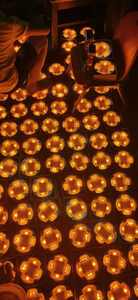 Marcador de Pavimento Elevado de Alta Visibilidad y Resistencia para la Delimitación de Carriles de Carreteras y Seguridad Vial - Product Image 3