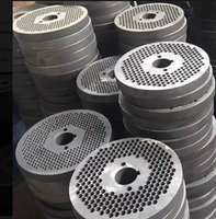 Nouvelle pièce de rechange durable en acier chrome-manganèse pour machine à granulés, disque de broyage à matrice plate, tailles de granulés personnalisables 75-2000 kg/h