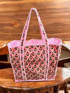 Sac de transport matelassé en coton doux avec motif floral indien artisanal, conçu pour un confort quotidien, le rangement et un transport facile - Product Image 6