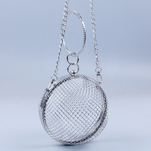 <span class=keywords><strong>Bolso</strong></span> de noche tipo jaula esférica de malla metálica plateada y dorada para mujer, con asa de anillo de diseñador, ideal para bodas y fiestas. - Product Image 6