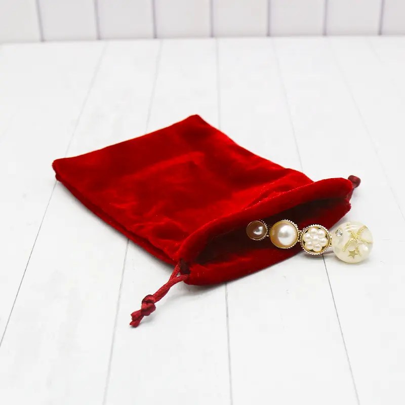 Yüksek kaliteli mücevher kırmızı kadife kılıfı özelleştirilmiş en İyi takı renk kadife çanta İpli hediye kesesi